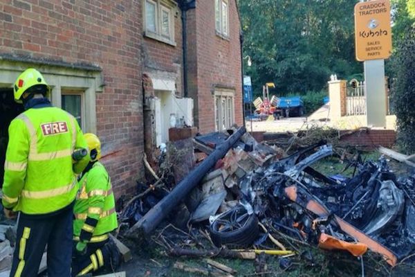 A McLaren supercar destroyed after hit the front of the building