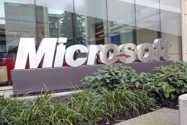 EU fines Microsoft $730m