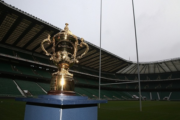 Fans have to wait seven hours to buy tickets for a seat to see the Rugby game