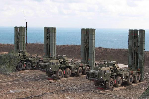 Turkish defense minister, S-400 deal with Russia done