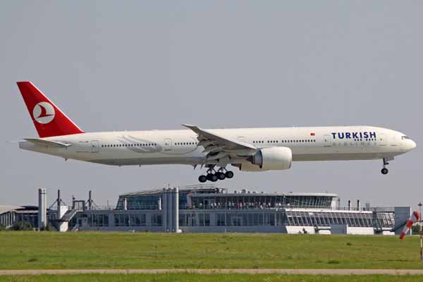 Turkish Airlines pilot protested to flying to Beirut