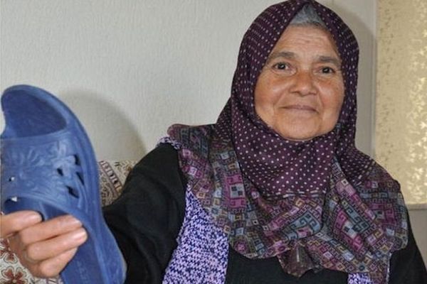 Turkish mother says threwing the slipper in an act of self defence