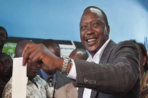 Kenyatta wins presidency