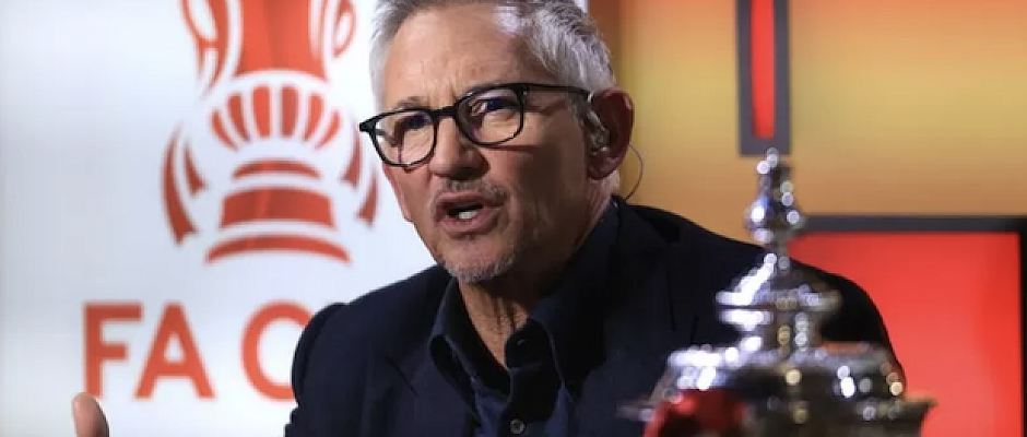 BBC boss Tim Davie 'sorry' after sport disruption in Lineker row