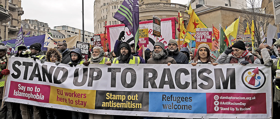 Hundreds gather in London to protest UK's migration policy
