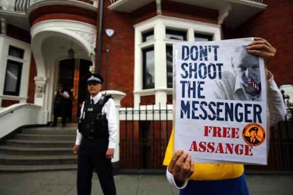 UK and Ecuador in deadlock over Assange