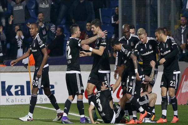 Besiktas take top spot in Turkish title race