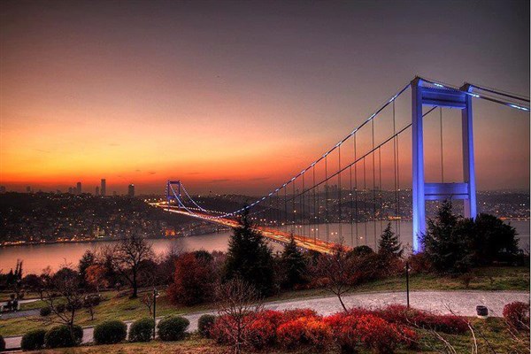 BOSPHORUS BRIDGE RENAMED AS THE JULY 15 MARTYRS' BRIDGE