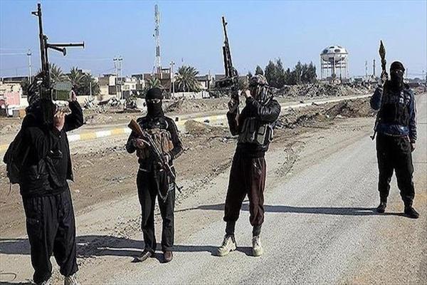 Daesh militants have executed five civilians in Mosul