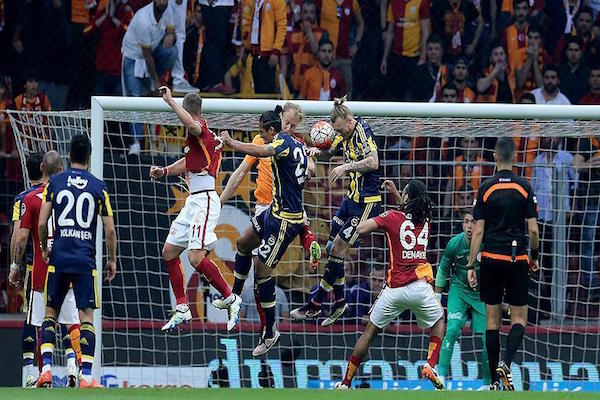 Galatasaray, Fenerbahce derby ends in draw