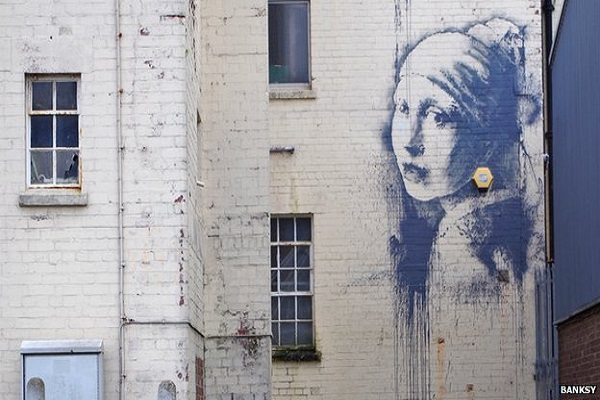 Banksy's new Bristol work, Pierced Eardrum, vandalised