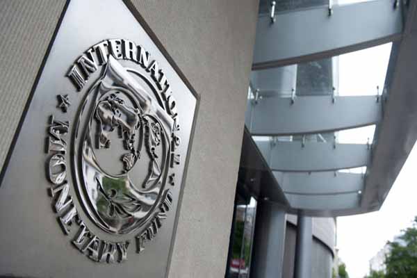Financial stability risks grow, IMF warns