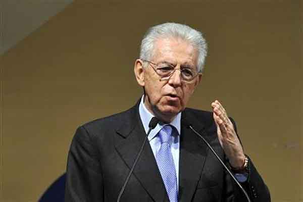 Italian polling stations open