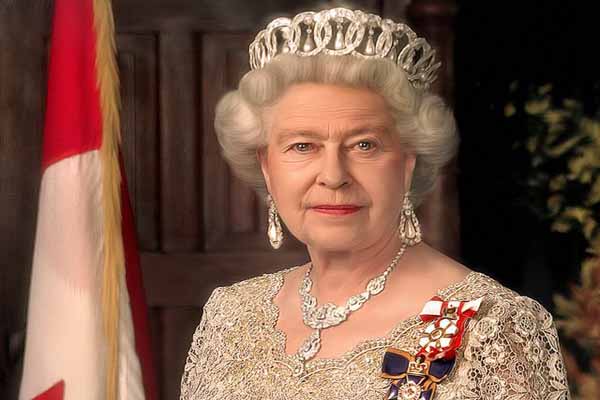 Chinese officials 'very rude', Queen Elizabeth says