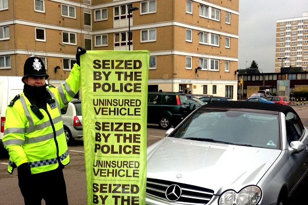 Taking uninsured cars off the road - Operation Cubo