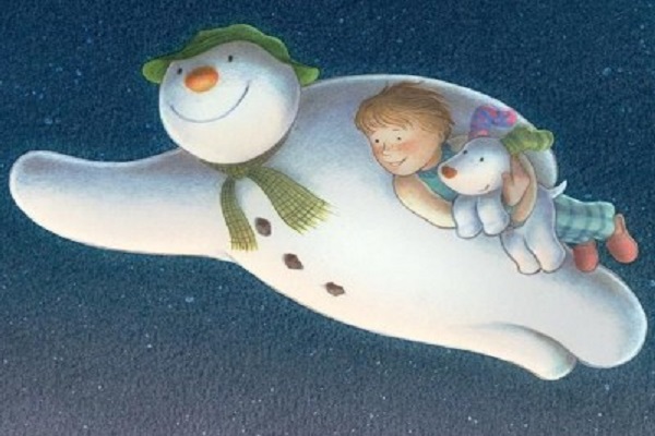 Flurry of excitement as The Snowman and The Snowdog visit