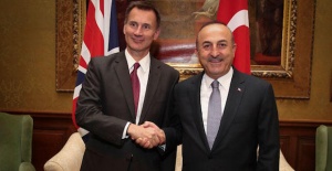 British, Turkish foreign ministers meet in London