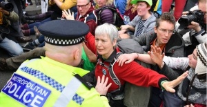 London climate protests, Police make nearly 300 arrests