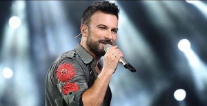 Turkish pop star Tarkan to perform in Russia