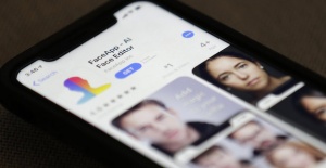 FaceApp raises concerns over privacy