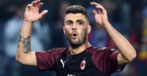 Football, Italian forward Cutrone joins Wolves