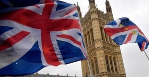 UK, MPs reject snap general election