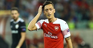 Mesut Ozil deleted from computer game in China