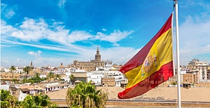 Spain to open doors for tourists this summer