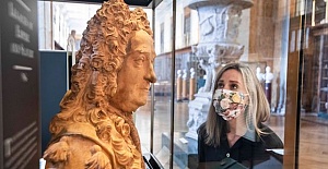 British Museum removes bust of slave trading founder