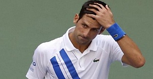 Djokovic apologises after hitting line judge with ball at US Open