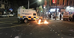 Belfast riot latest ! Petrol bombs, bricks and bottles were thrown at police