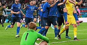 England lose nerve-shredding shootout 3-2 to Italy in Euro 2020 final ! Italy are the champions of Europe