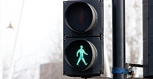New TfL data shows success of innovative ‘pedestrian priority’ traffic signals
