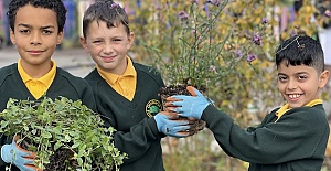 Play time at Oakthorpe Primary School in Bowe