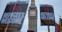 Hundreds gather in London to protest UK's migration policy