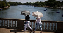 First heat-health alert of 2023 issued as UK set for hottest day of year