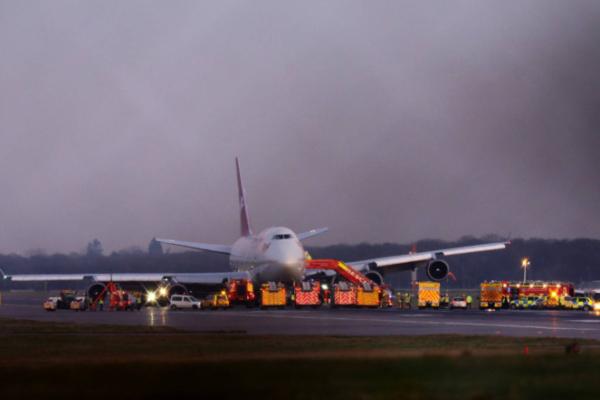 447 passengers safely in Gatwick drama