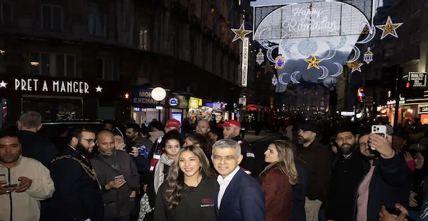 Londons first ever Ramadan lights celebrate the start of Ramadan